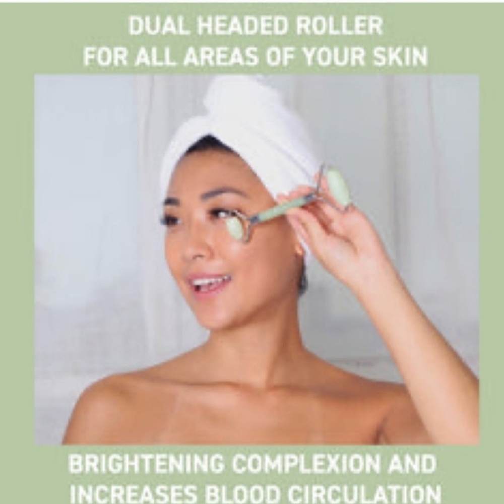 B-Pure Jade Roller NWT